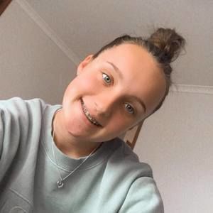 Meet your Posher, Zali